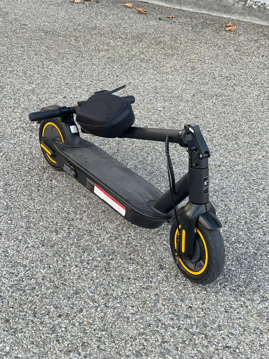 Lightweight Folding Scooter with High Load Capacity and Eco-Friendly Materials